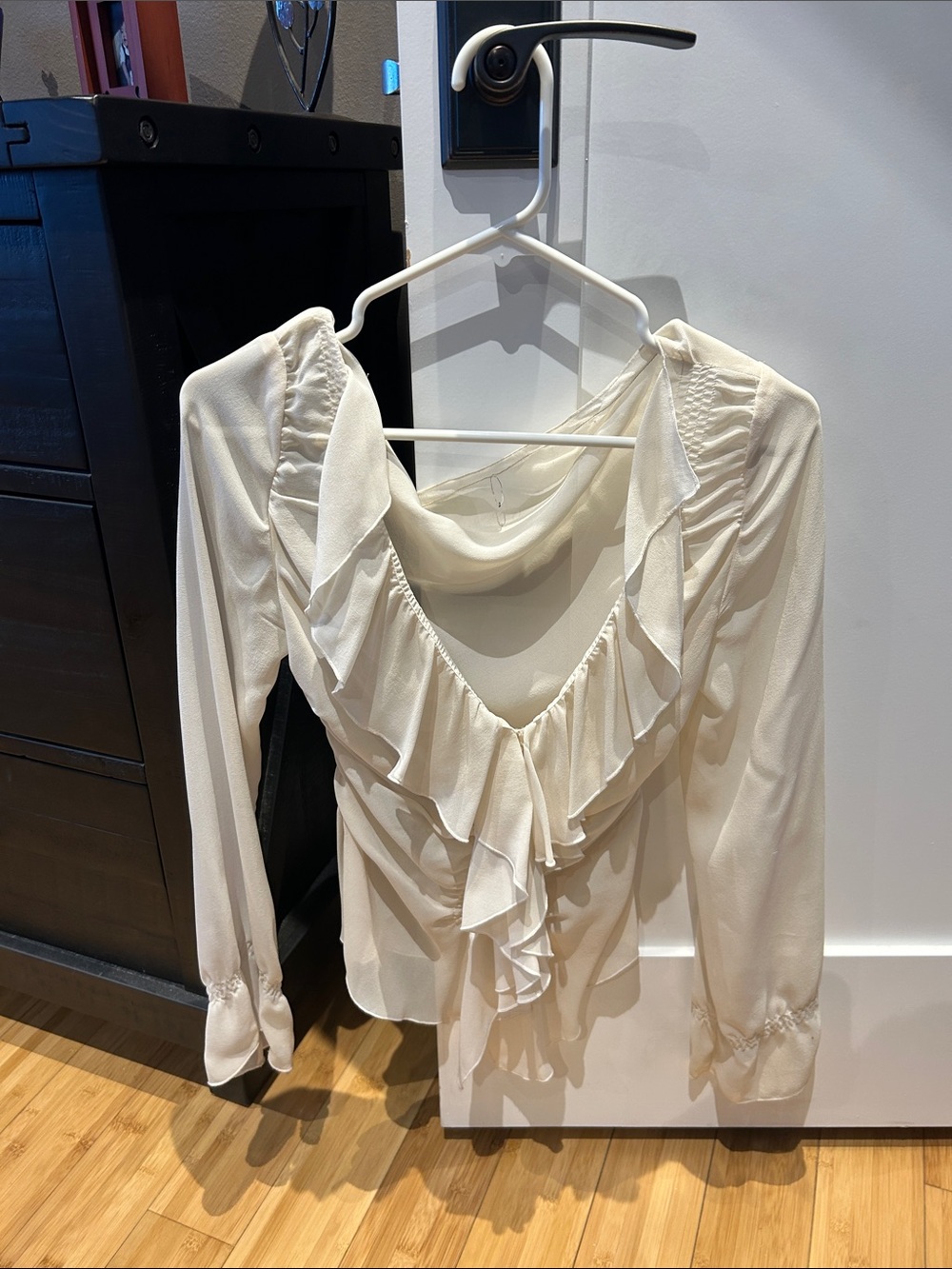 Women's Cream Ruffled Long-Sleeve Blouse